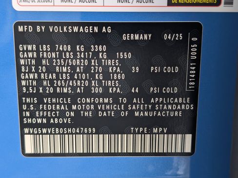 Used 2025 Volkswagen ID. Buzz 1st Edition RWD image 41