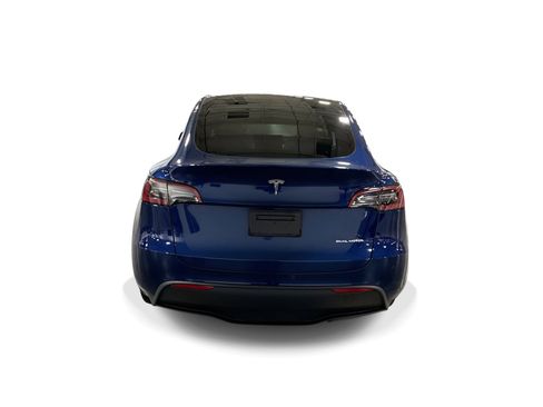 Certified 2023 Tesla Model Y Long Range AWD/4WD image 5