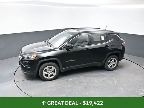 Used 2024 Jeep Compass Latitude image 39