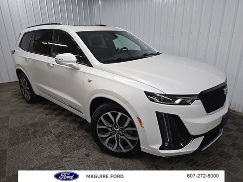 Used 2021 Cadillac XT6 Sport AWD/4WD image 9