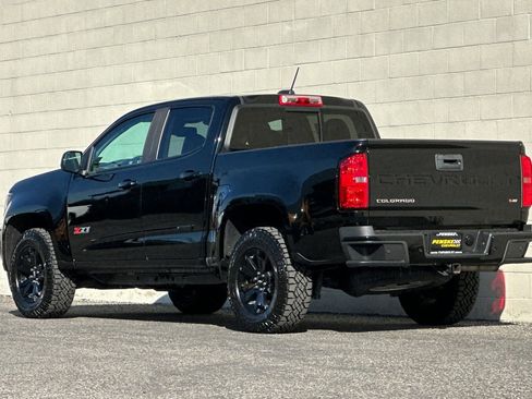 Used 2022 Chevrolet Colorado Z71 w/ Z71 Midnight Edition image 6