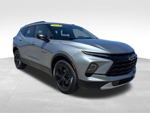 Used 2024 Chevrolet Blazer LT w/ Convenience Package AWD/4WD image 15