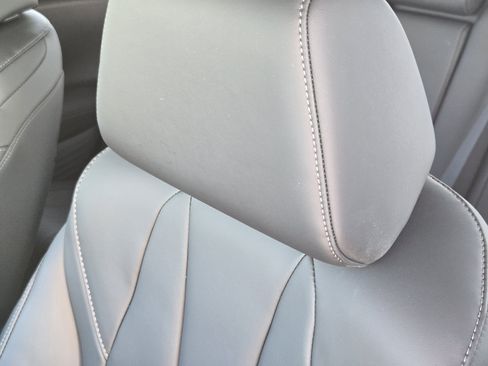 Used 2025 Acura ADX AWD image 32