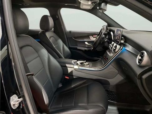 Used 2017 Mercedes-Benz GLC 300 4MATIC image 25