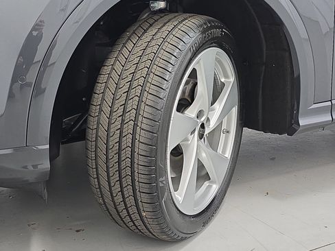 New 2025 Audi Q5 Premium Plus image 30