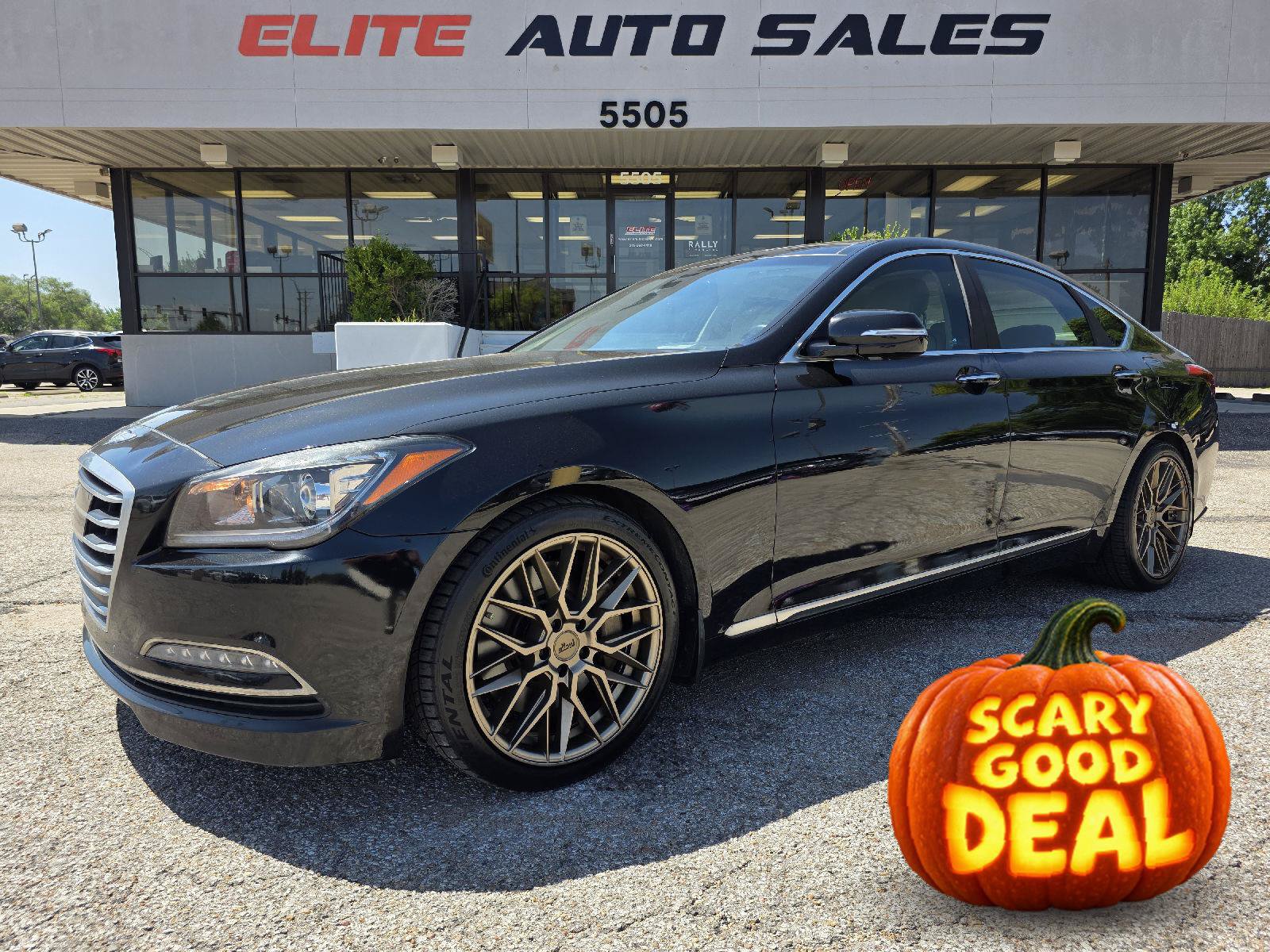 Used 2015 Hyundai Genesis 5.0 w/ Option Group 05 RWD image 1