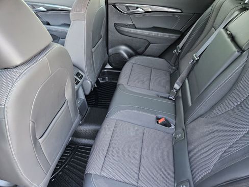 Used 2023 Buick Envision Preferred image 33