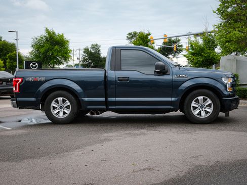 Used 2015 Ford F150 XLT w/ Equipment Group 301A Mid AWD/4WD image 11