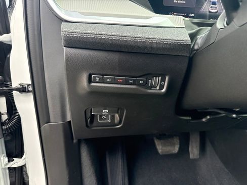 New 2026 Jeep Cherokee Laredo image 13