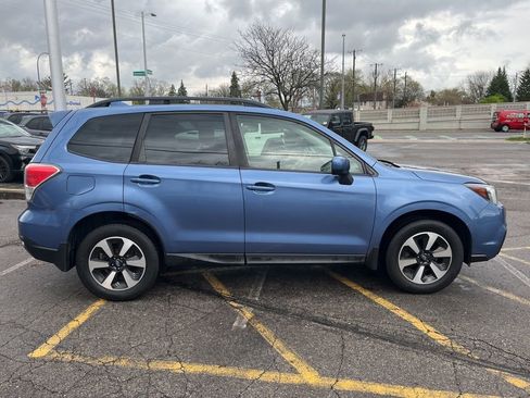 Used 2018 Subaru Forester 2.5i Premium image 4