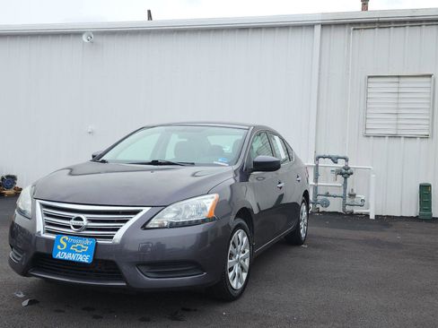 Used 2015 Nissan Sentra SV image 1