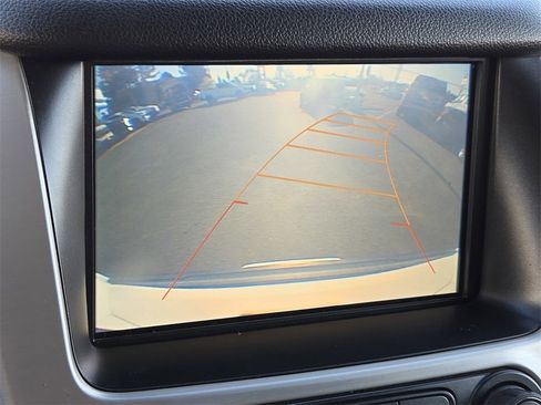 Used 2016 GMC Yukon XL SLE w/ HD Trailering Package image 15