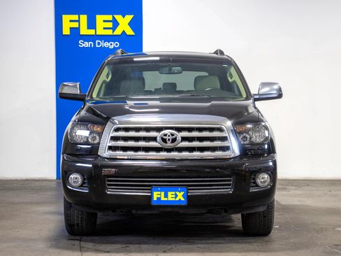 Used 2010 Toyota Sequoia Limited RWD image 9