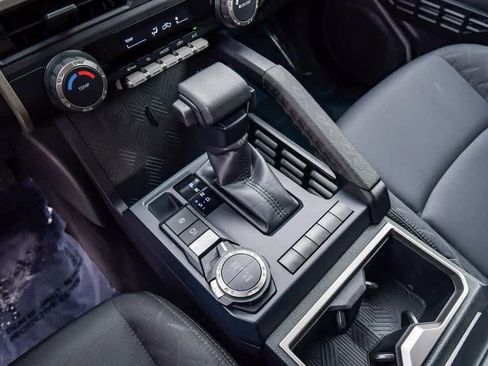 Certified 2025 Toyota Tacoma SR5 image 24