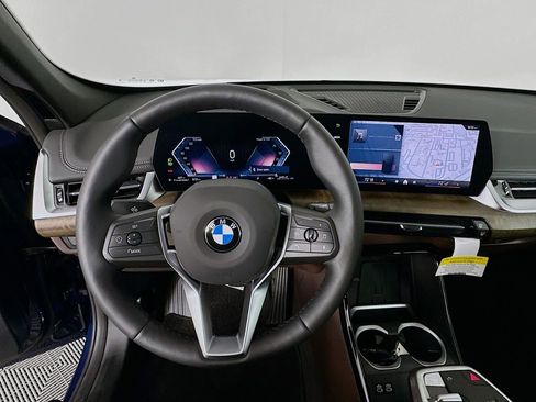 Used 2025 BMW X1 xDrive28i w/ Premium Package AWD/4WD image 10