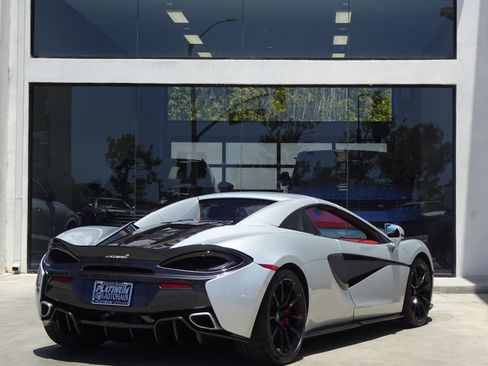 Used 2019 McLaren 570S Spider RWD image 7