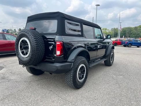Certified 2023 Ford Bronco Big Bend w/ Sasquatch Package AWD/4WD image 4