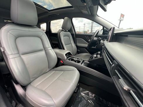 Used 2021 Lincoln Corsair Grand Touring image 31