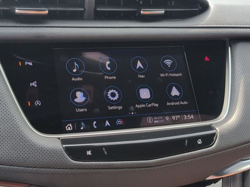 Certified 2025 Cadillac XT5 Premium Luxury w/ Technology Package FWD image 19