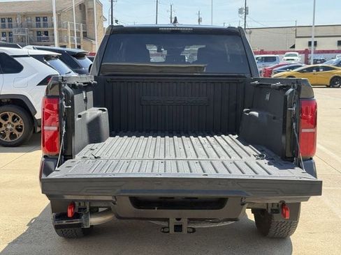 Used 2024 Toyota Tacoma TRD Off-Road AWD/4WD image 32