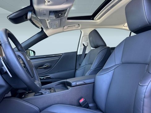 Certified 2025 Lexus ES 350 w/ Accessory Package (Z2) FWD image 5