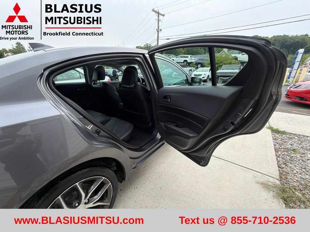 Used 2020 Acura ILX w/ Premium Package FWD image 35