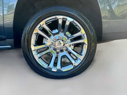 Used 2019 GMC Yukon XL SLT w/ Premium Edition RWD image 35