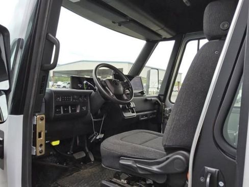 Used 2023 Chevrolet Brightdrop 600 w/ Active Safety Package 2 AWD/4WD image 3