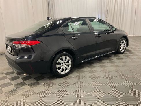 Used 2023 Toyota Corolla LE image 3