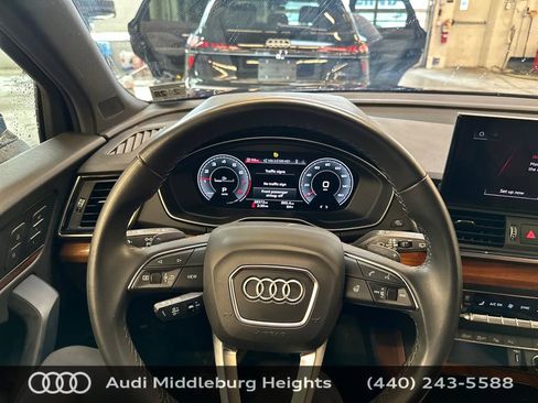 Used 2023 Audi Q5 2.0T Prestige w/ Prestige Package image 17