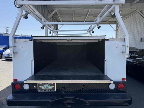 Used 2022 RAM 3500 Tradesman RWD image 8