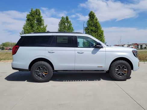New 2026 Ford Expedition Tremor AWD/4WD image 2