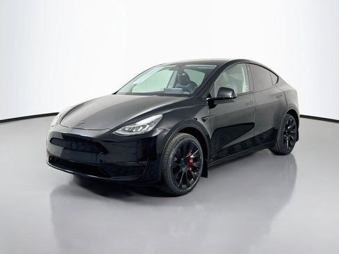 Used 2022 Tesla Model Y Long Range AWD/4WD image 1
