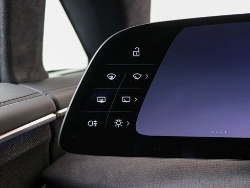 Used 2026 Lucid Gravity Grand Touring AWD/4WD image 34