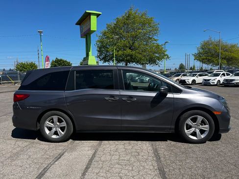 Used 2019 Honda Odyssey EX-L image 2