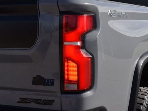 Used 2025 Chevrolet Silverado 2500 ZR2 w/ ZR2 Bison Edition image 47