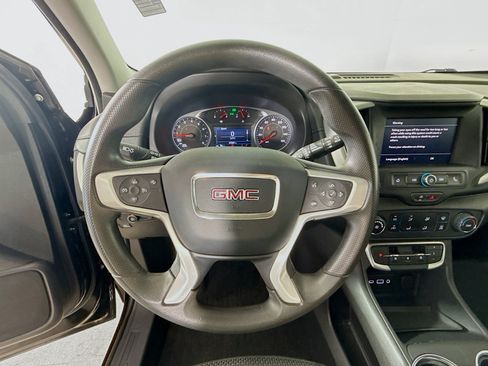 Used 2024 GMC Terrain SLE AWD/4WD image 11