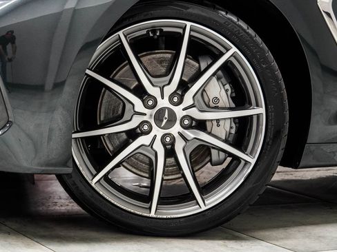 Used 2019 Genesis G70 3.3T Design RWD image 3