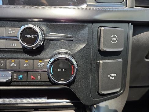 New 2025 Ford F150 Lariat w/ Equipment Group 502A High image 17