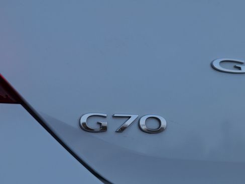 Used 2023 Genesis G70 2.0T image 61