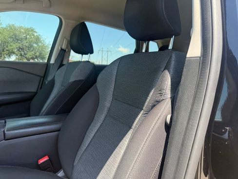 Used 2021 Nissan Rogue SV FWD image 8