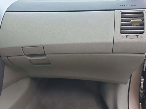 Used 2011 Toyota Corolla S image 11