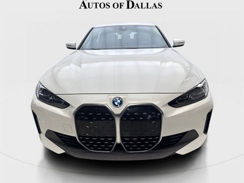 Used 2023 BMW i4 eDrive40 RWD image 3