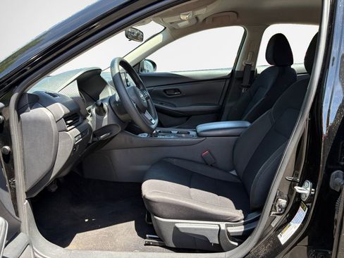 Used 2025 Nissan Sentra S w/ Trunk Package FWD image 12
