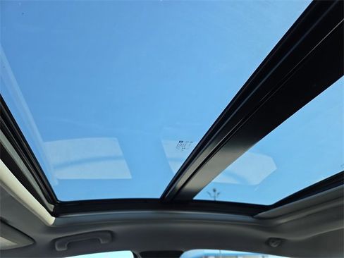 Used 2024 Chevrolet Malibu LT image 26