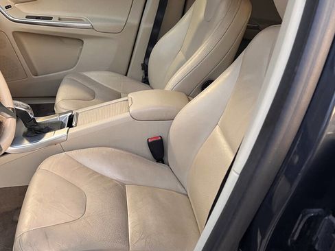 Used 2013 Volvo XC60 T6 image 10