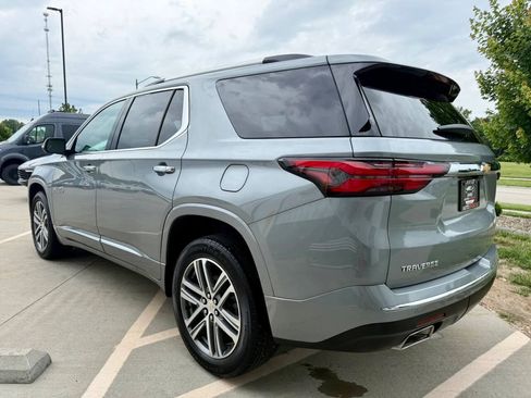 Used 2023 Chevrolet Traverse High Country w/ LPO, Floor Liner Package FWD image 6