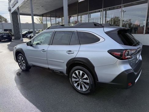 Certified 2023 Subaru Outback Limited XT image 3