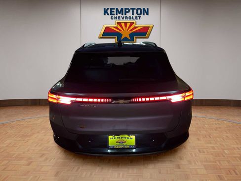 Used 2025 Chevrolet Equinox EV LT w/ Convenience Package image 5