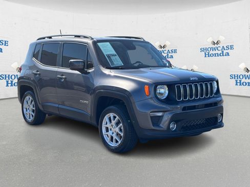 Used 2019 Jeep Renegade Latitude w/ Popular Equipment Group image 10